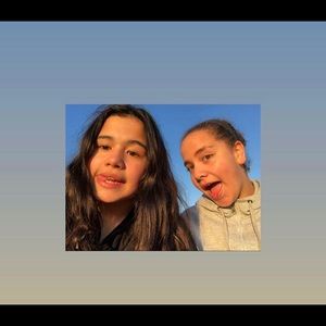 Meet your Posher, Gaby and